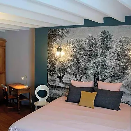 D'hotes Cote Halles 3*
