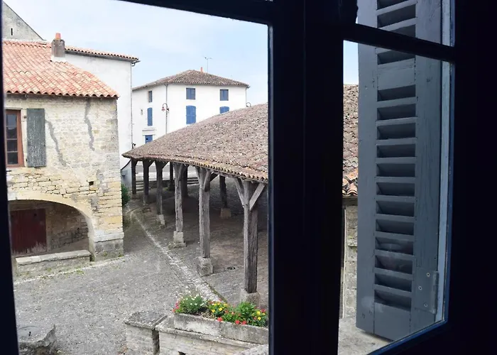 D'hotes Cote Halles Couette-café Pamproux